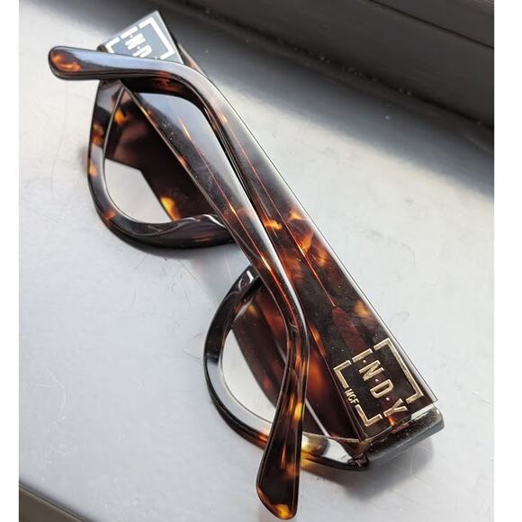 INDY Cat Eye Sunglasses Tortoise Shell Dark Frame Black Brown NYC Style Brooklyn main image 4